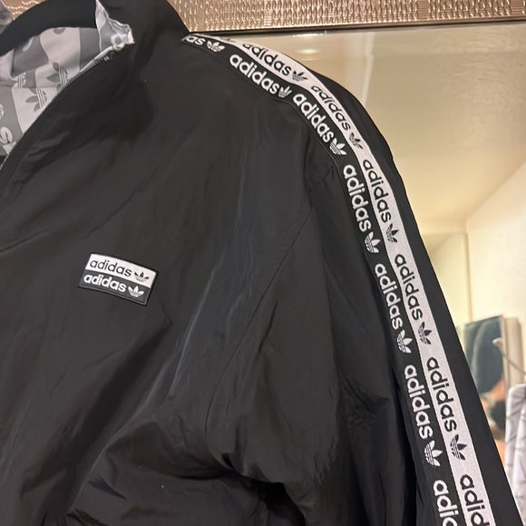 BNWOT ADIDAS reversible 🔄 logo on both sides jacket - Picture 3 of 5